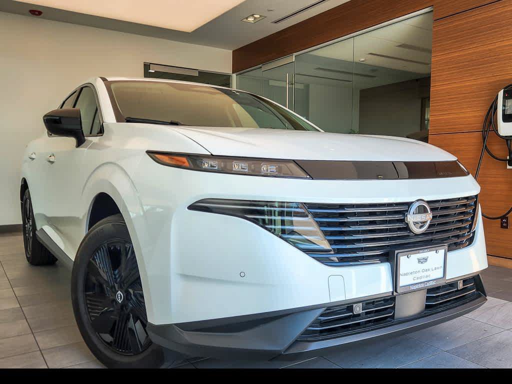 Used 2025 Nissan Murano SV AWD/4WD image 1