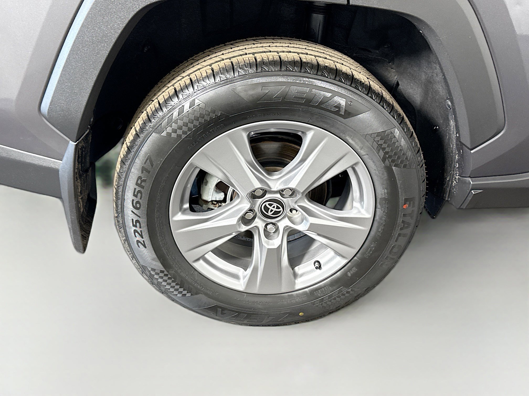 Used 2022 Toyota RAV4 XLE image 33