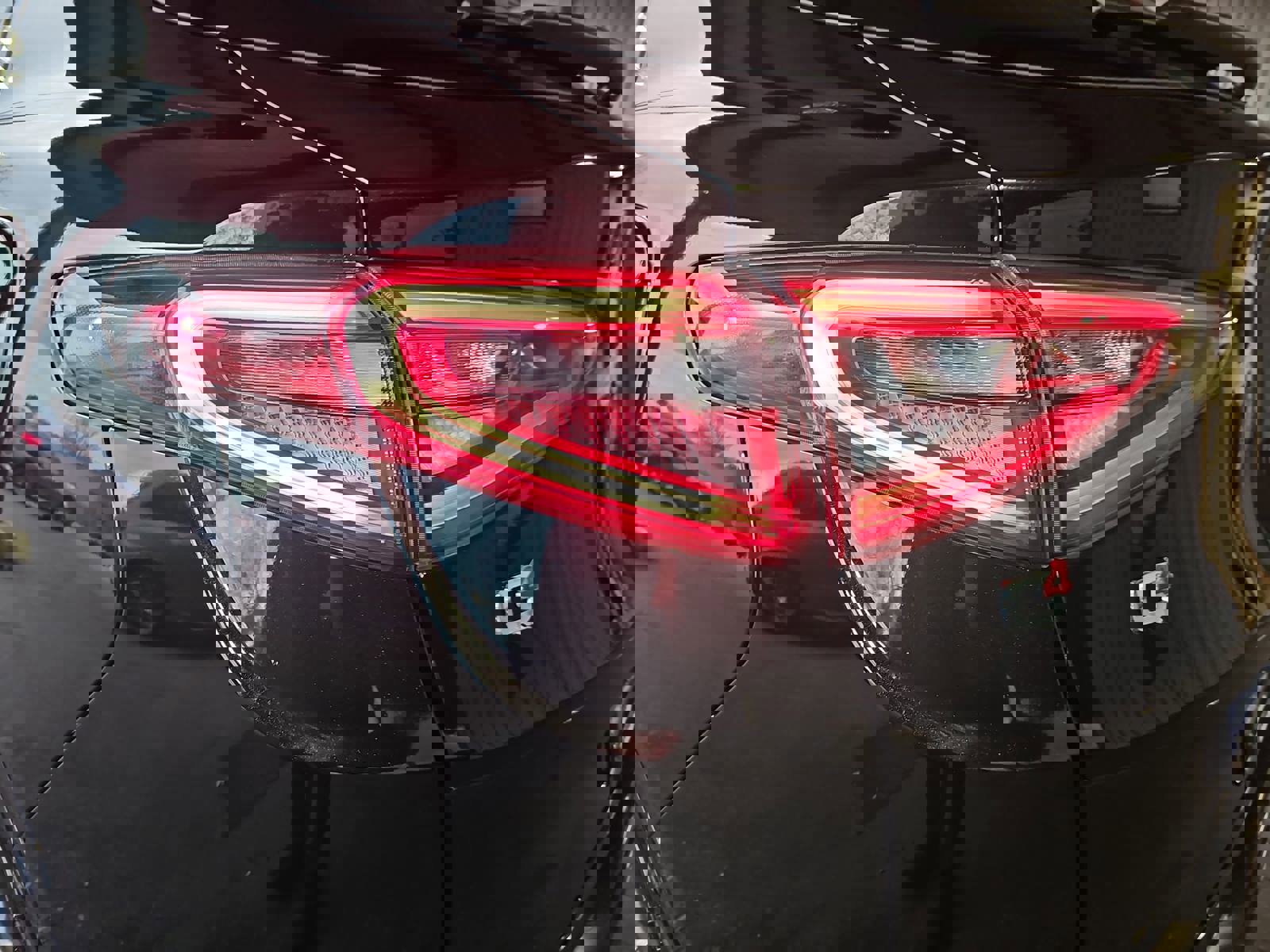 Used 2024 Alfa Romeo Stelvio Veloce image 36