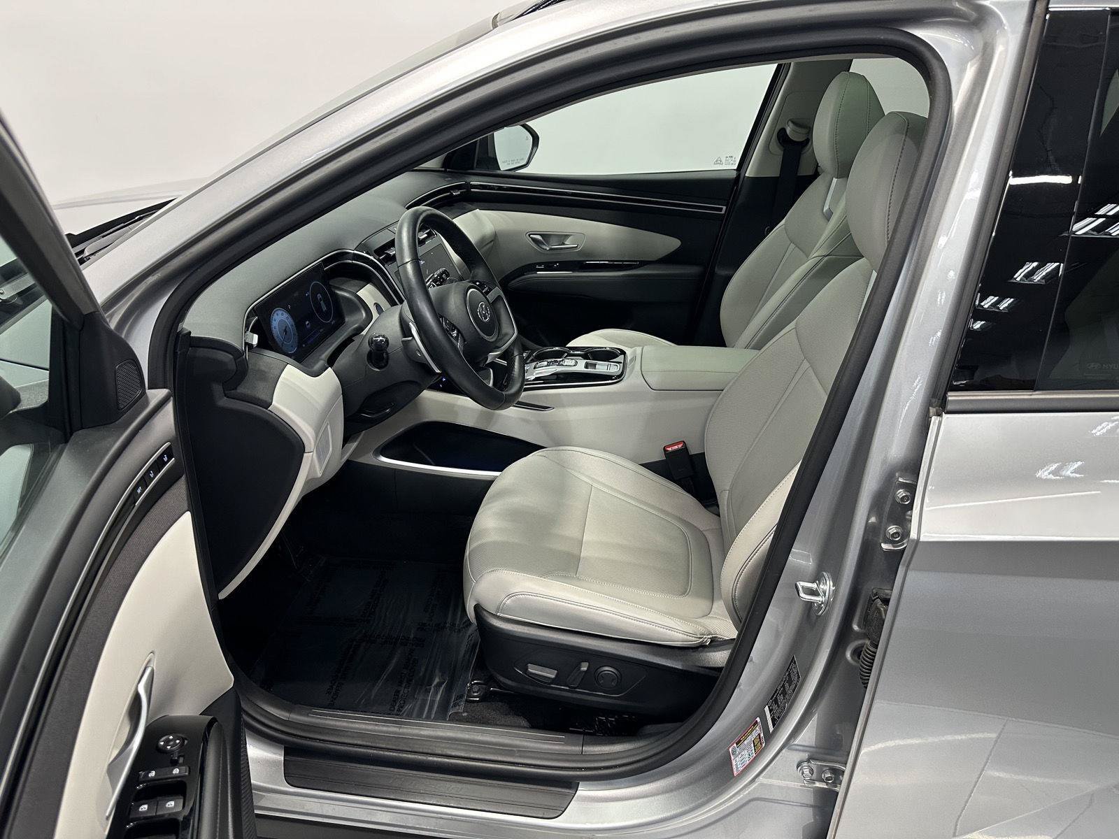 Certified 2024 Hyundai Tucson Limited AWD/4WD image 14