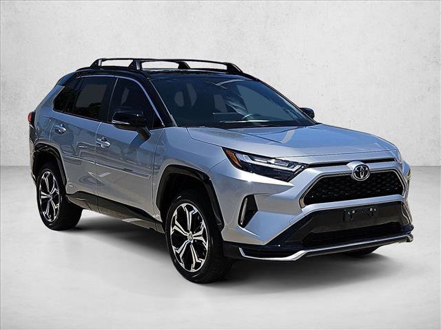 Used 2025 Toyota RAV4 XSE AWD/4WD video 3