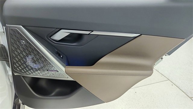 Used 2024 BMW 530i xDrive image 27