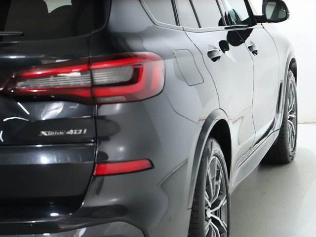 Used 2022 BMW X5 xDrive40i w/ M Sport Package AWD/4WD image 50