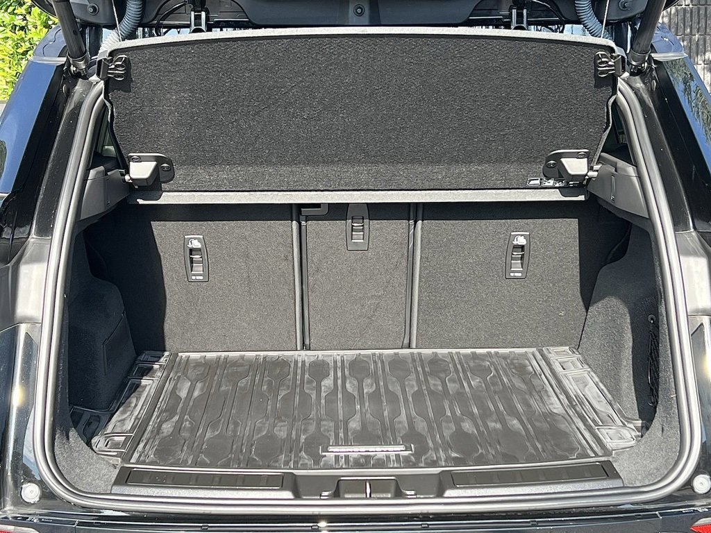 Used 2025 Land Rover Range Rover Evoque S image 17