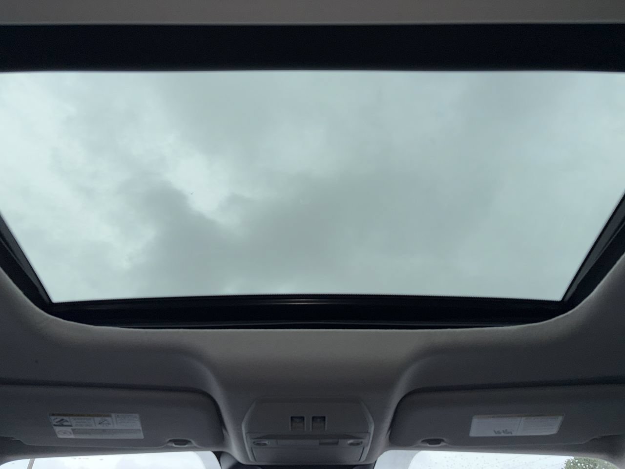 Certified 2025 Nissan Kicks SR w/ SR Premium Package FWD image 14