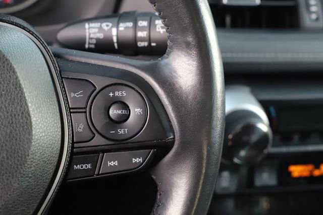 Used 2019 Toyota RAV4 XLE Premium w/ Cold Weather Package AWD/4WD image 25