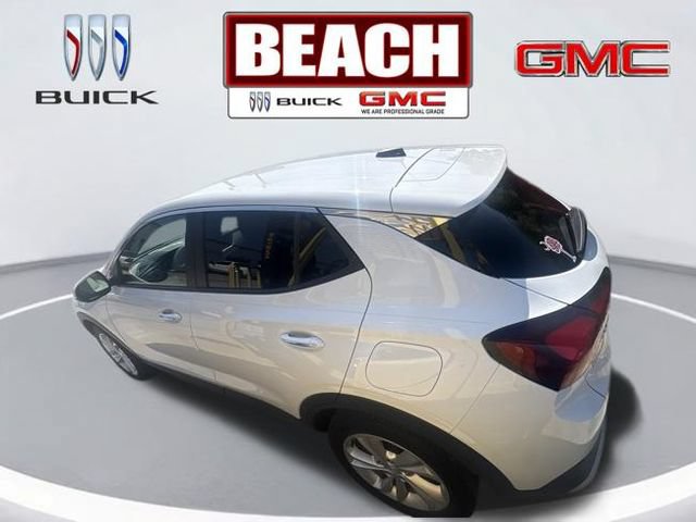 Used 2020 Buick Encore GX Preferred w/ Cold Weather Comfort Package FWD image 8