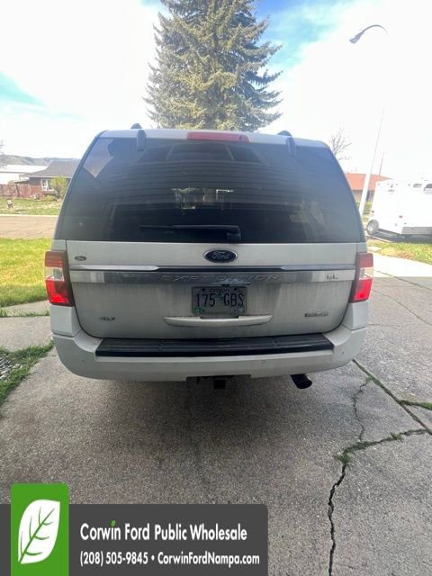 Used 2017 Ford Expedition EL XLT w/ Equipment Group 202A image 3