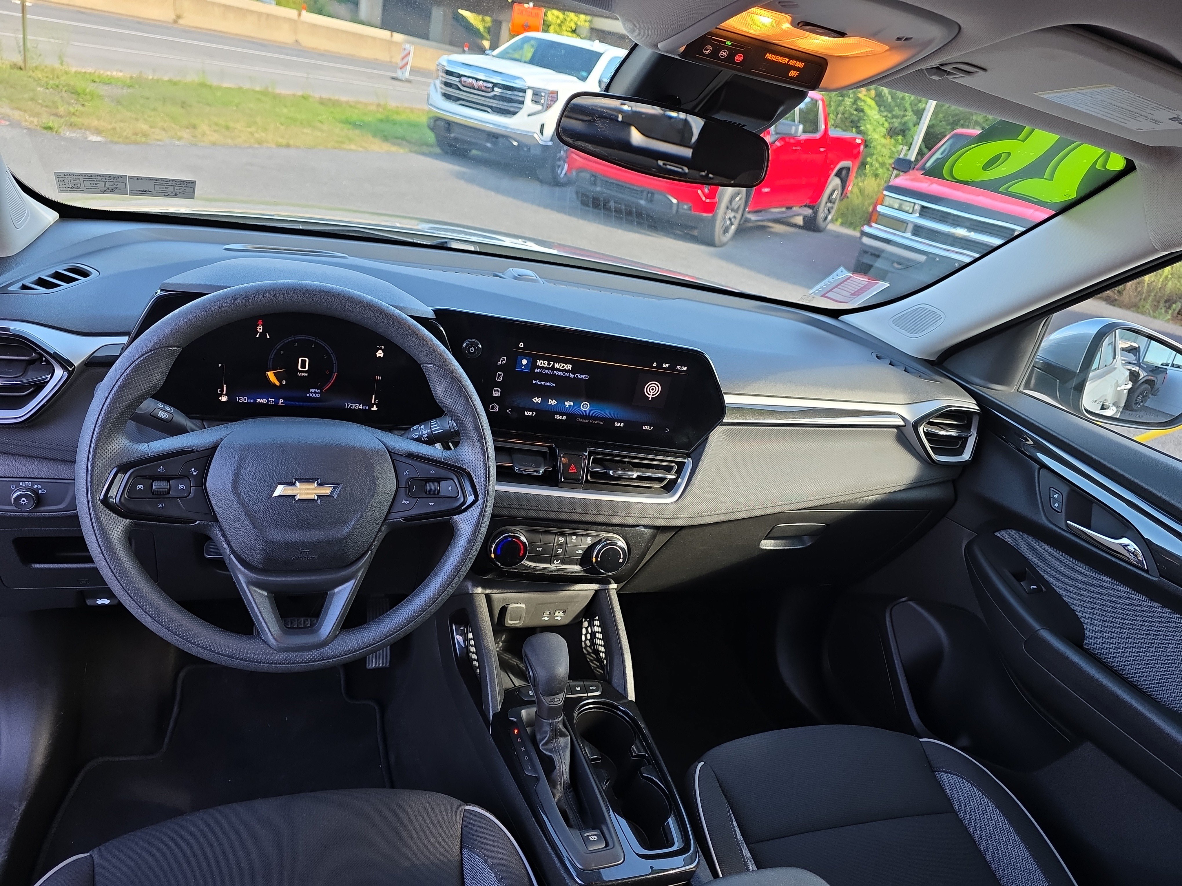 Used 2026 Chevrolet TrailBlazer LT AWD/4WD image 15