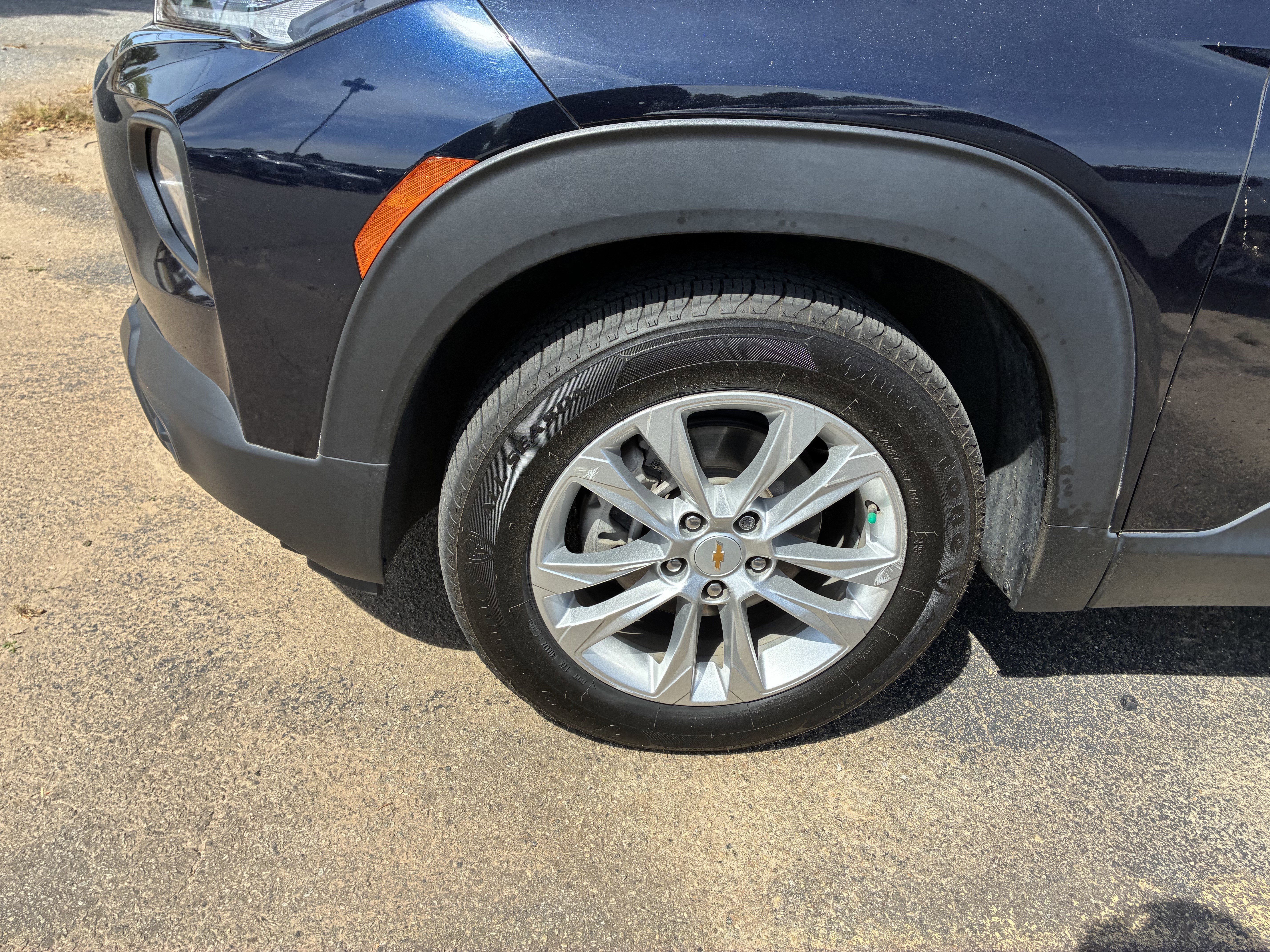 Used 2021 Chevrolet TrailBlazer LS FWD image 5