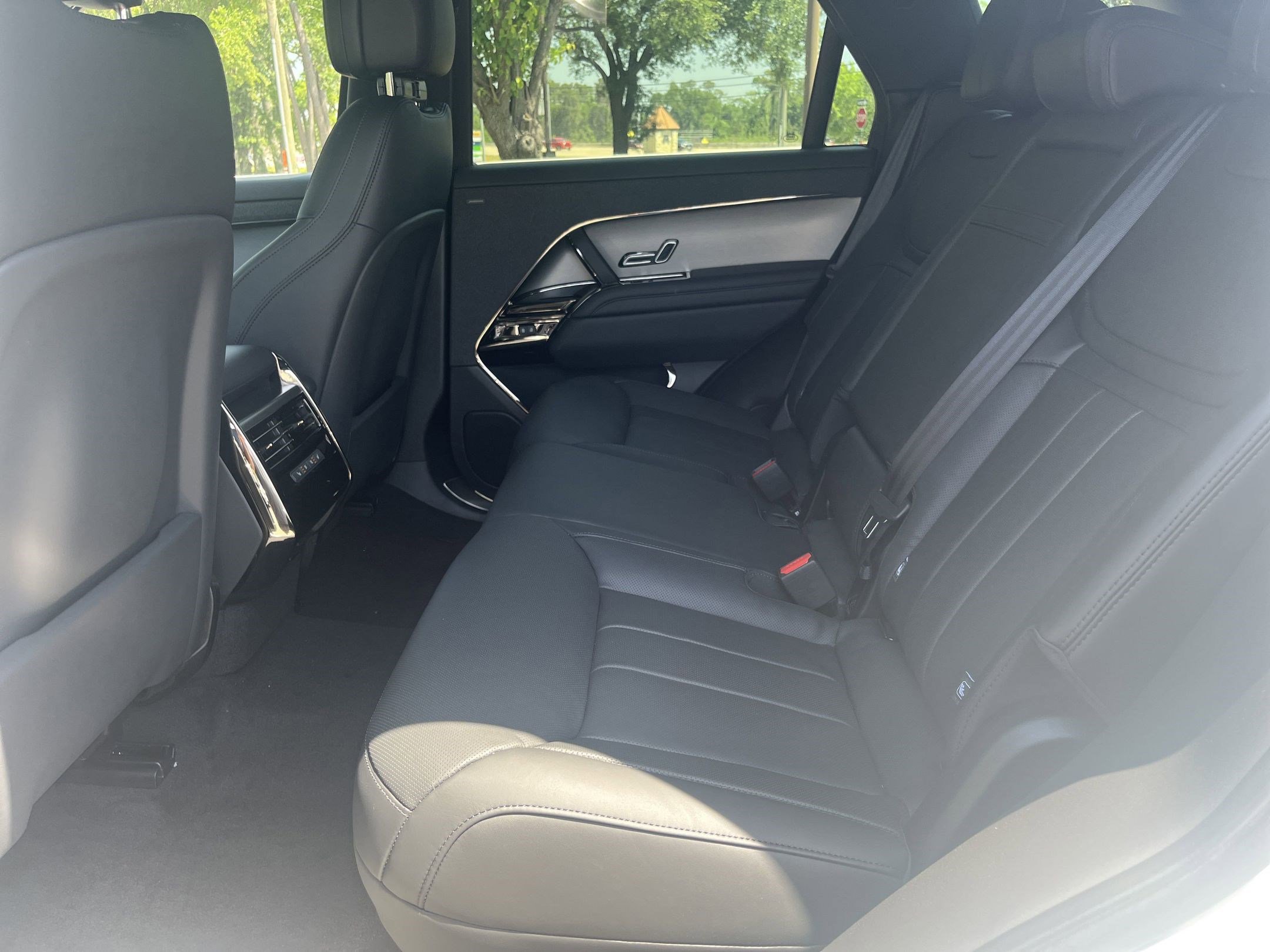 Used 2025 Land Rover Range Rover Sport Dynamic SE image 12