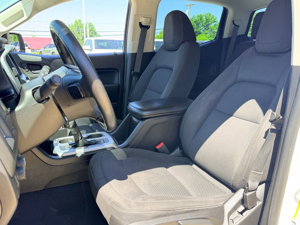 Used 2019 Chevrolet Colorado LT w/ LT Convenience Package AWD/4WD image 8