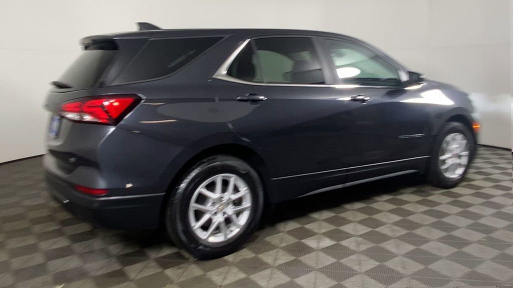 Used 2023 Chevrolet Equinox LT image 12