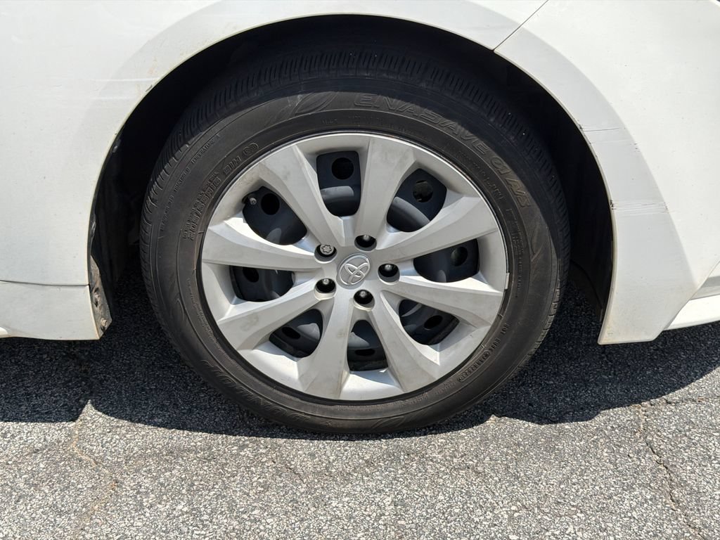 Used 2023 Toyota Corolla LE FWD image 13