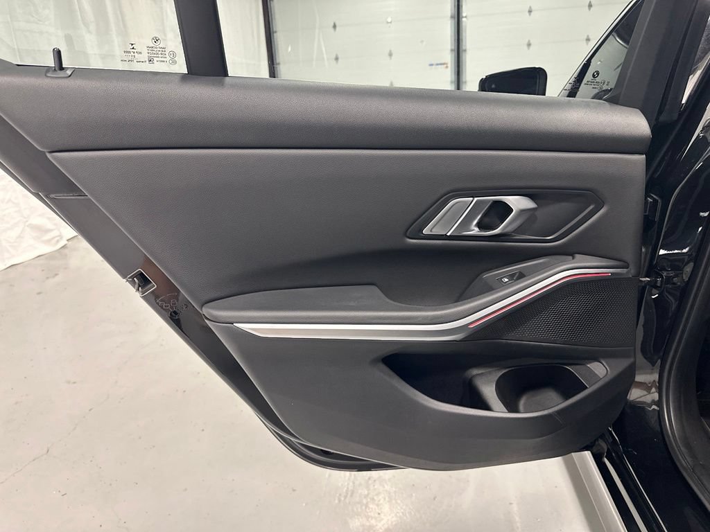 Used 2022 BMW 330i xDrive Sedan AWD/4WD image 39