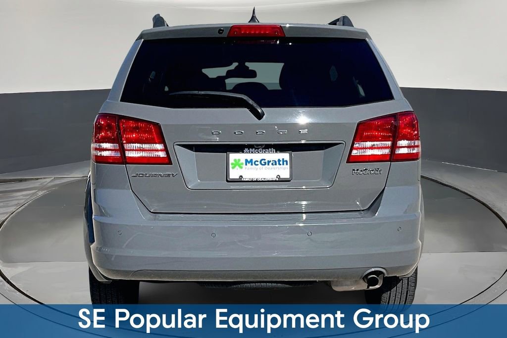 Used 2020 Dodge Journey SE w/ SE Popular Equipment Group image 6