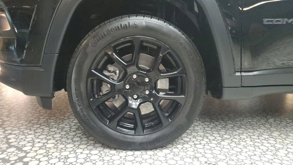 Used 2023 Jeep Compass Altitude image 7