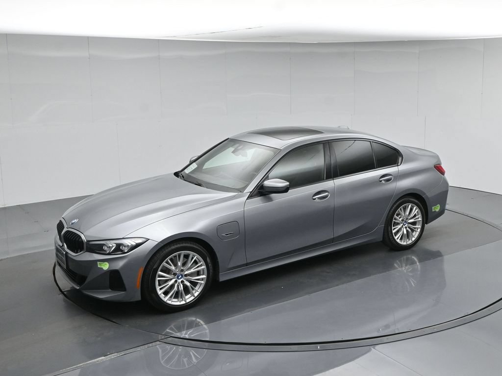 Used 2023 BMW 330e w/ Convenience Package RWD image 43