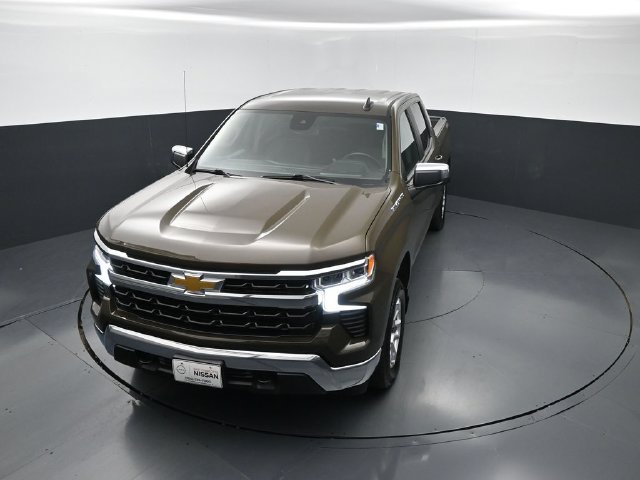Used 2023 Chevrolet Silverado 1500 LT AWD/4WD image 24