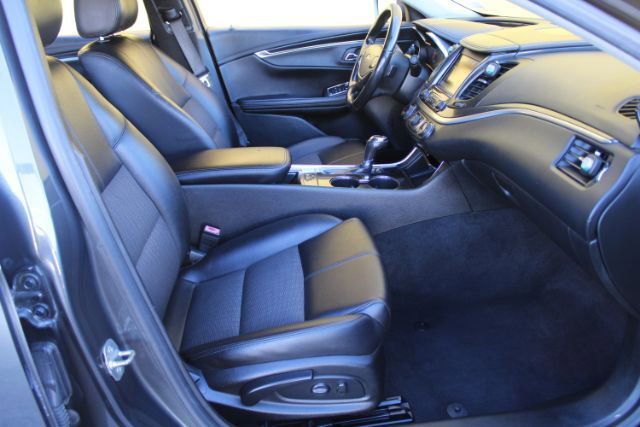 Used 2019 Chevrolet Impala LT FWD image 10
