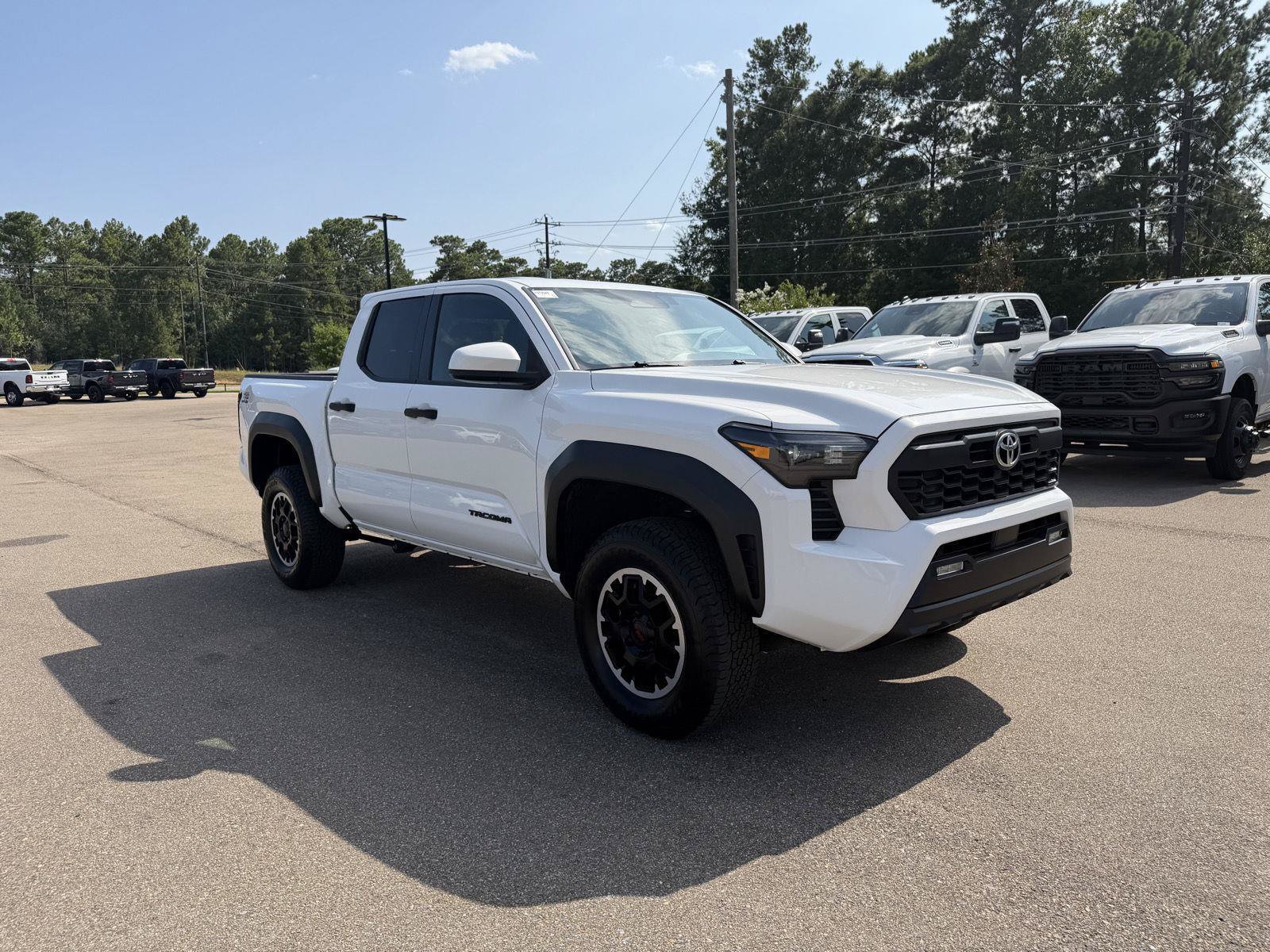 Used 2024 Toyota Tacoma TRD Off-Road AWD/4WD image 3