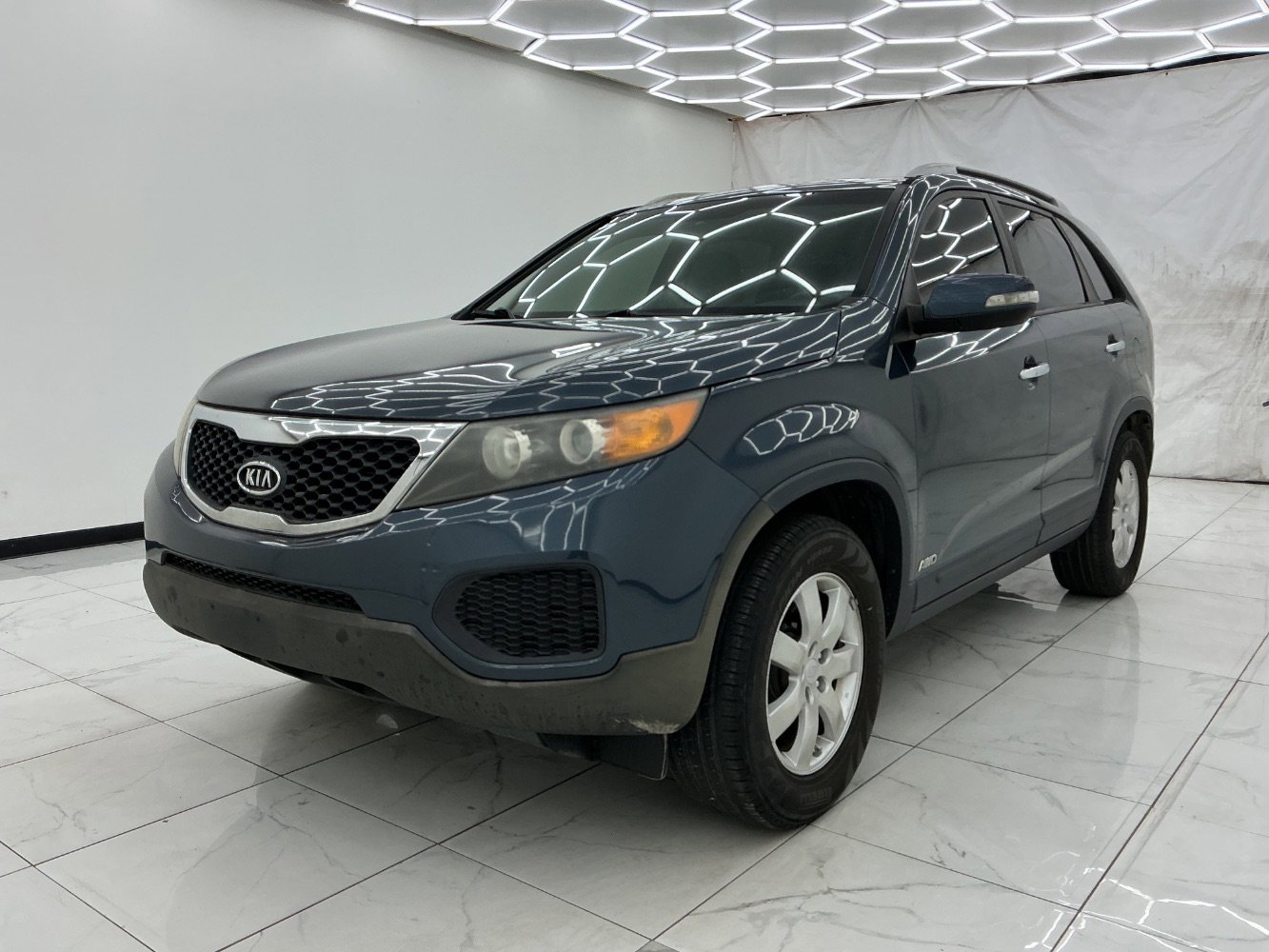 Used 2011 Kia Sorento LX AWD/4WD image 1