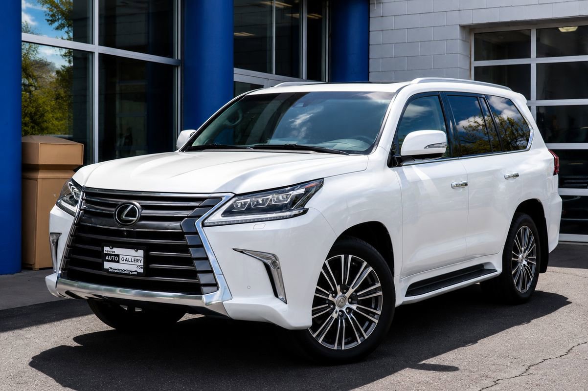 Used 2016 Lexus LX 570 4WD image 1