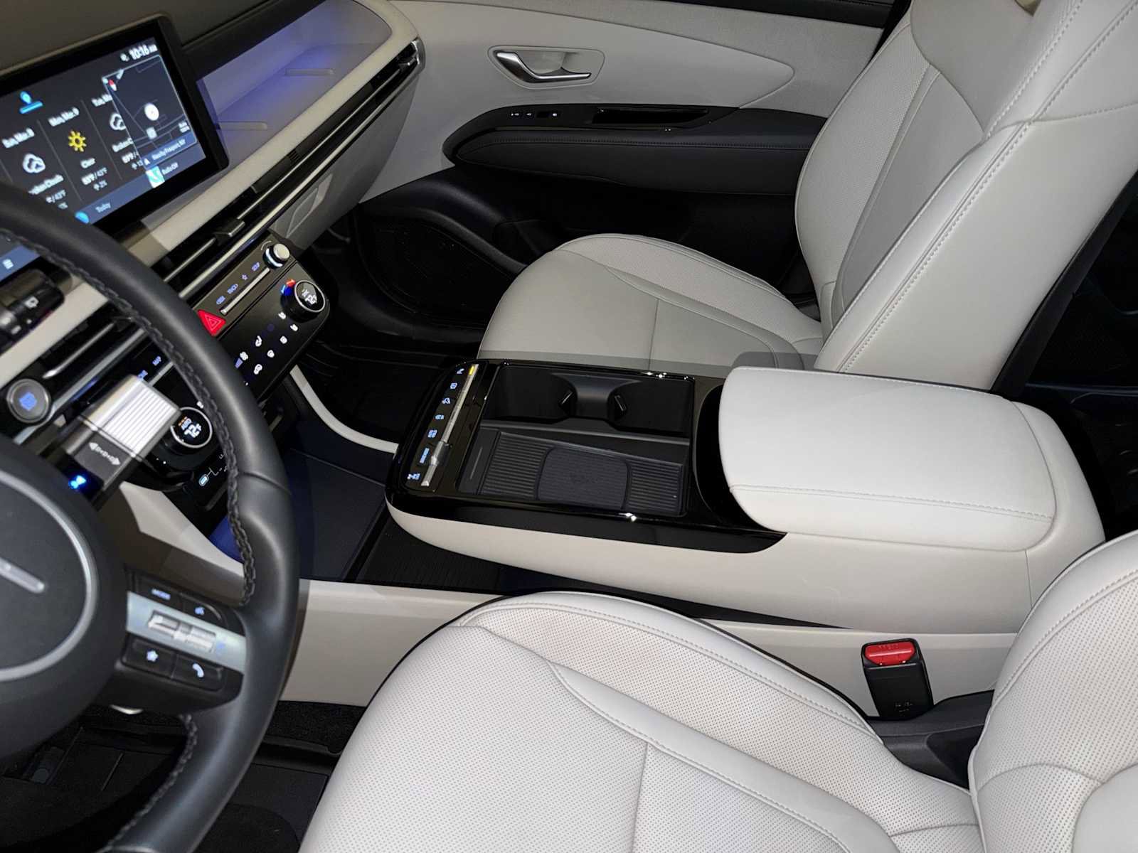 Used 2025 Hyundai Tucson Limited image 19