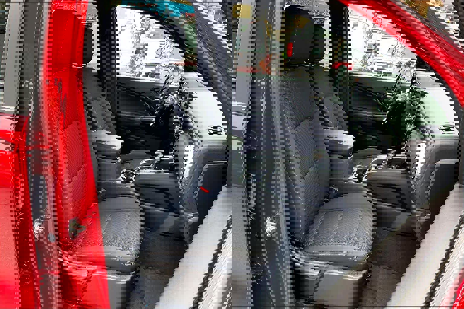 Used 2024 Chevrolet Colorado LT w/ LT Convenience Package II RWD image 9