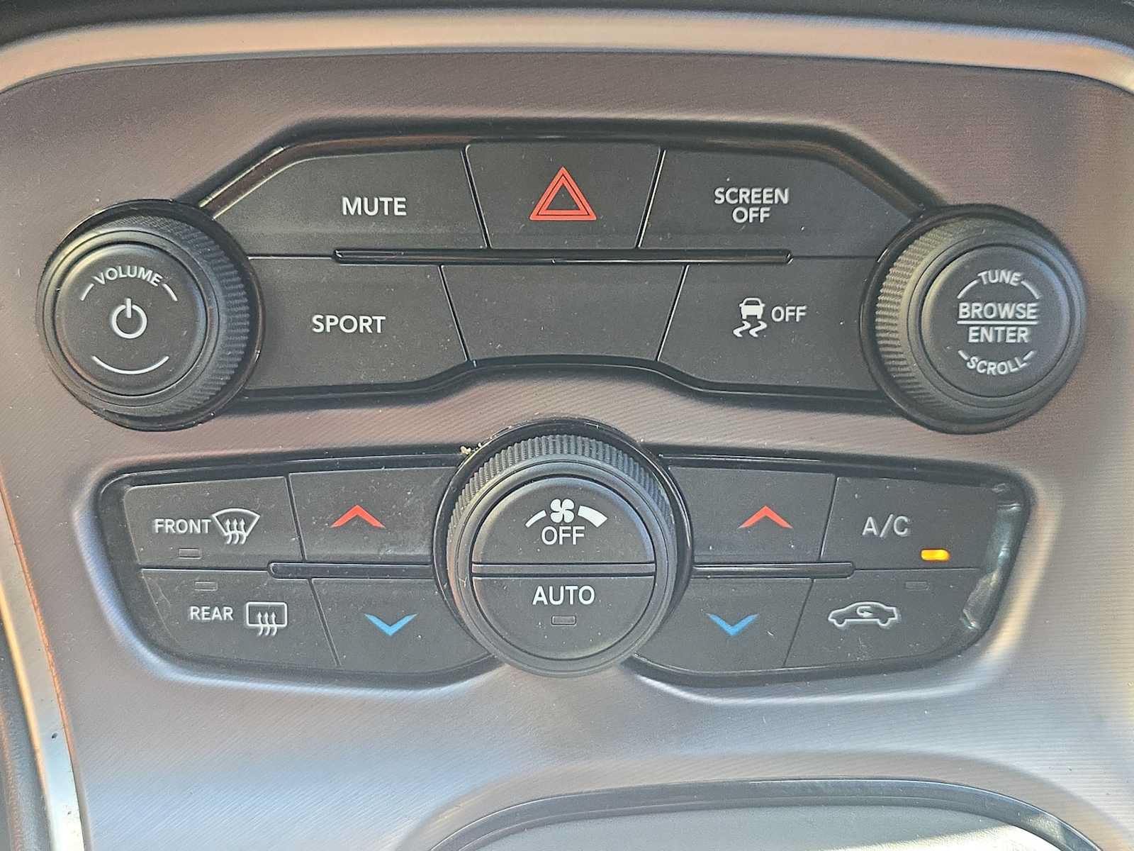 Used 2021 Dodge Challenger SXT RWD image 18