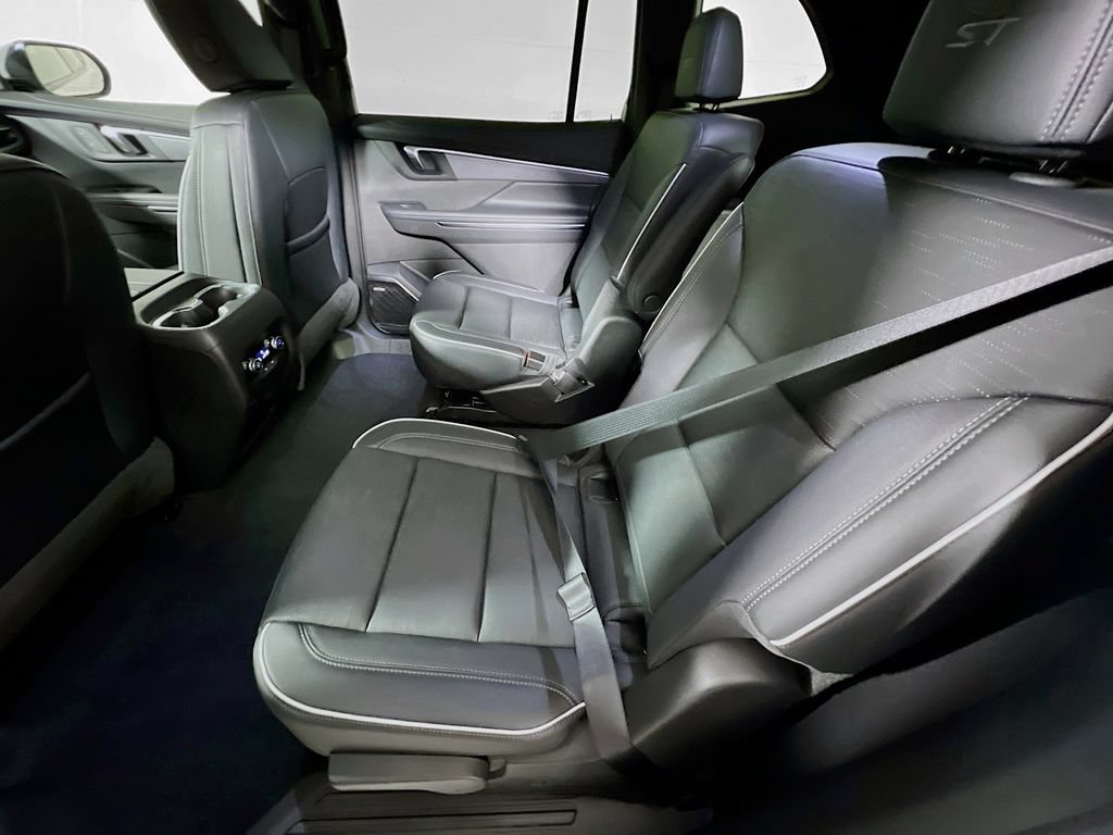 New 2026 Buick Enclave Sport Touring w/ Power Package AWD/4WD image 19