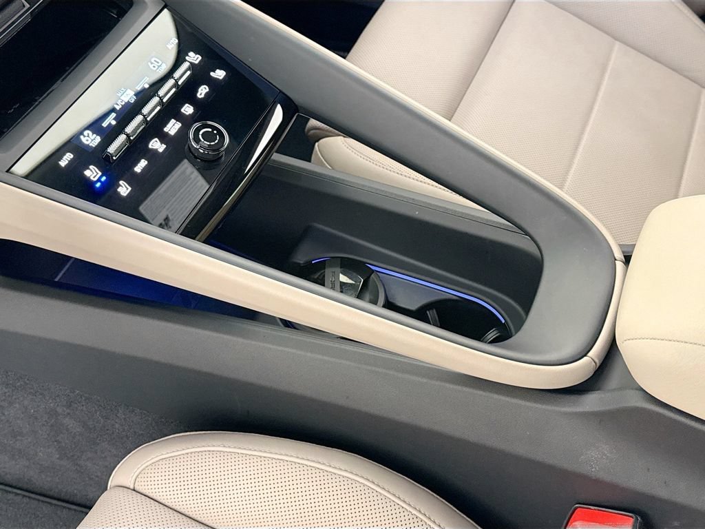 Certified 2025 Porsche Macan Electric RWD image 21