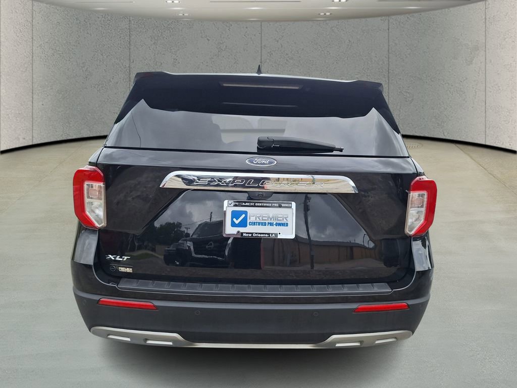Used 2023 Ford Explorer XLT w/ Equipment Group 202A image 4