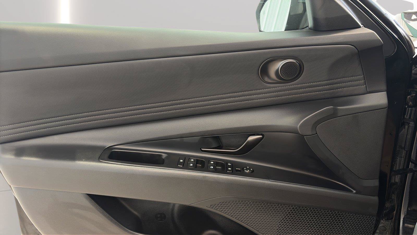 Used 2026 Hyundai Elantra Sport FWD image 20