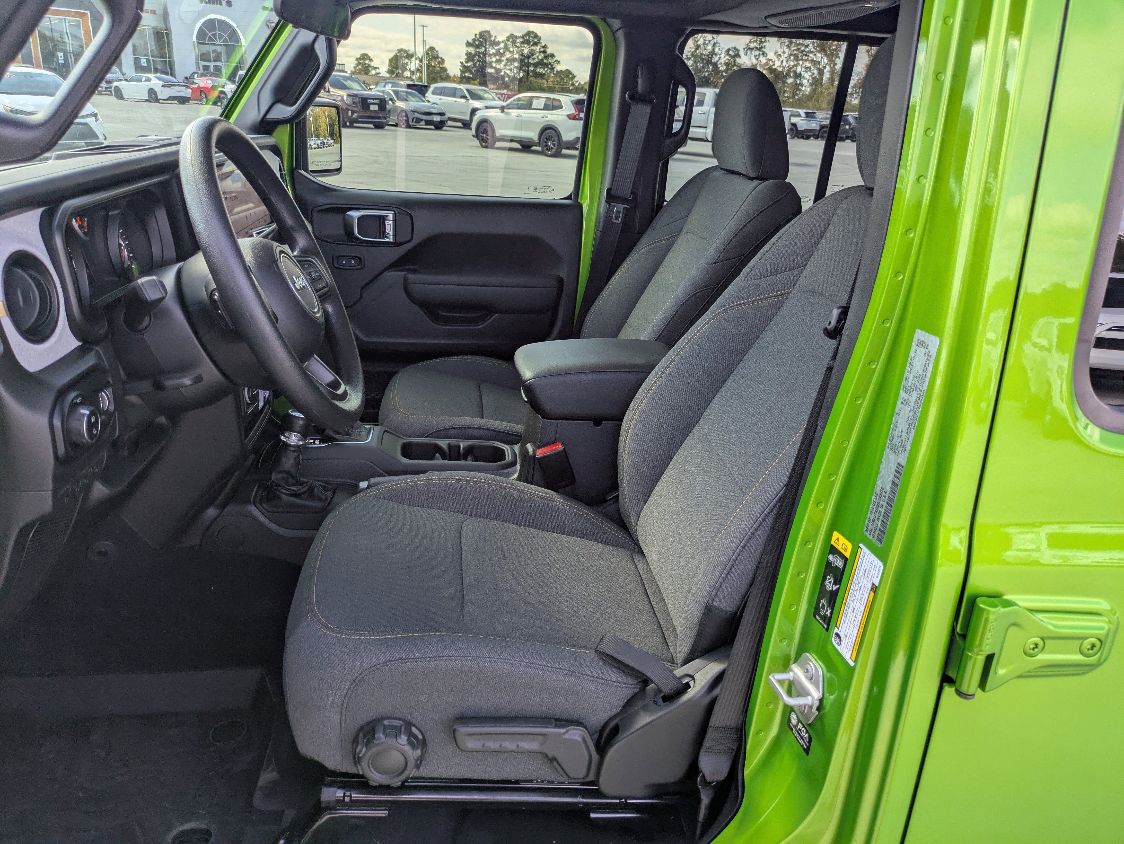 New 2025 Jeep Gladiator Sport image 11