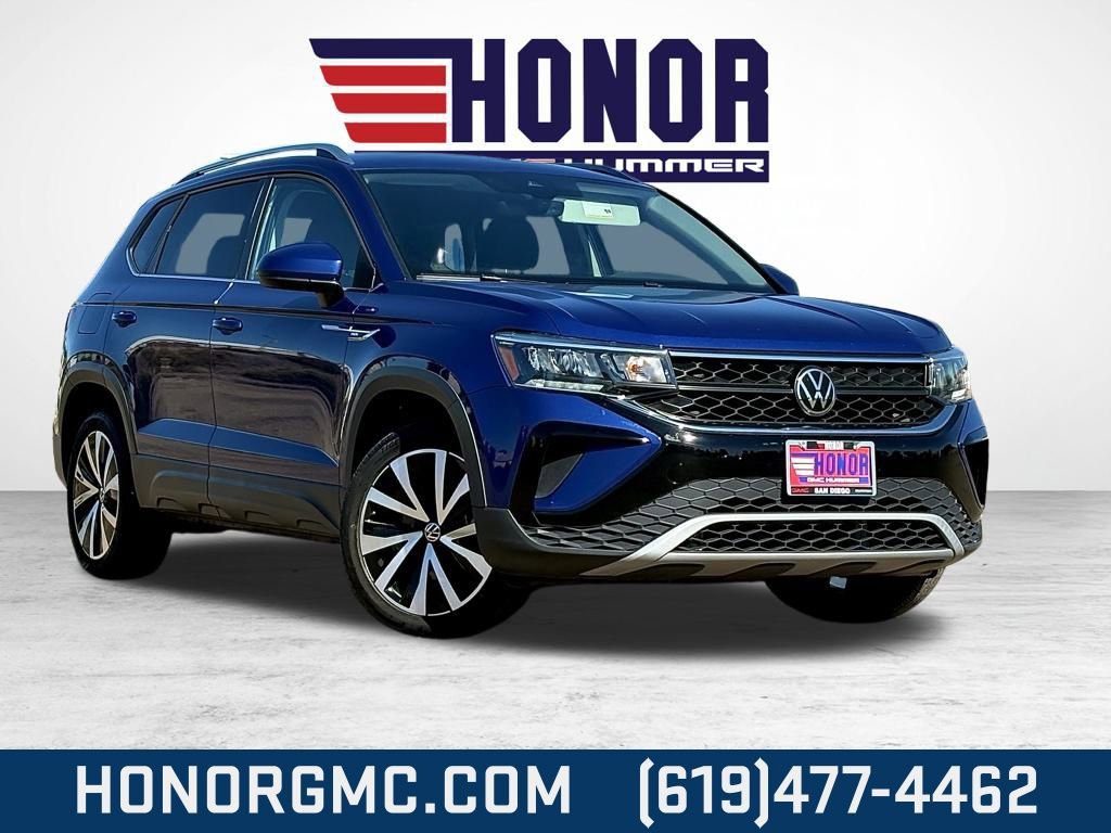 Used 2024 Volkswagen Taos SE image 1