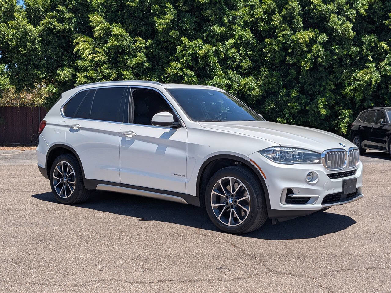 Used 2018 BMW X5 xDrive50i image 2