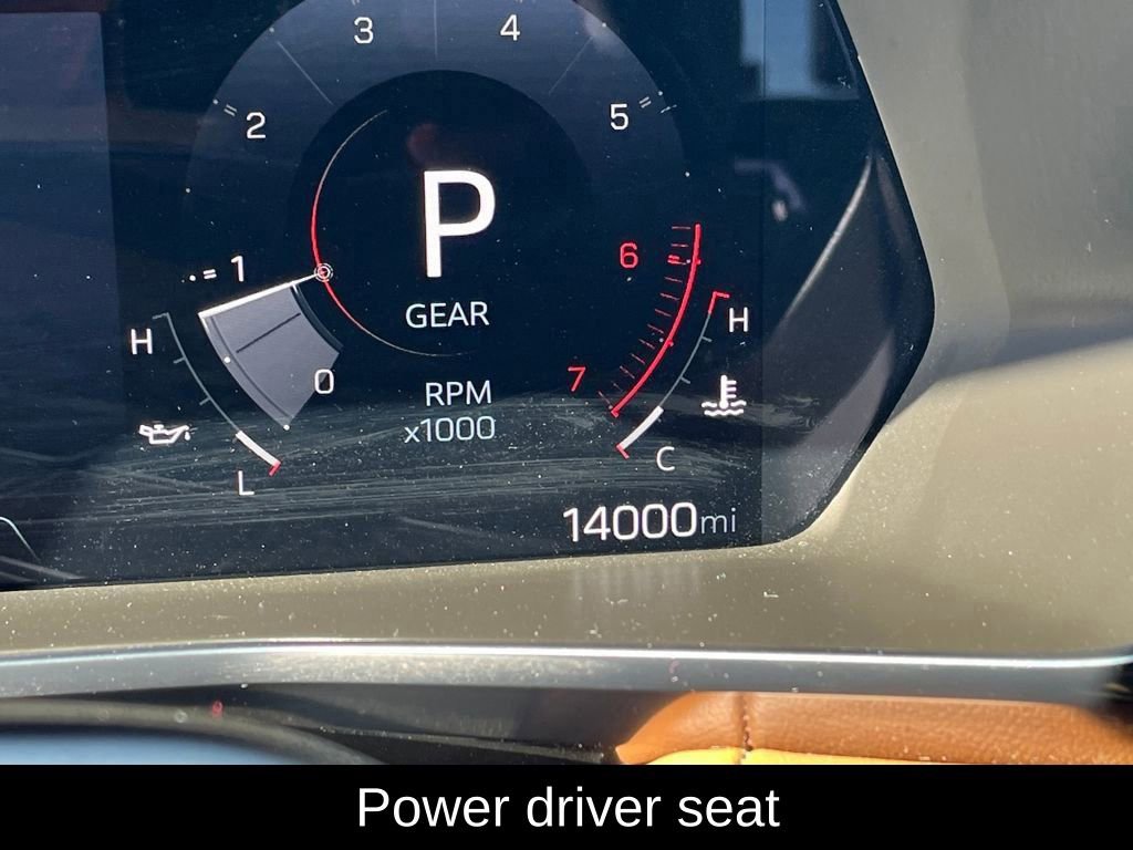 Used 2024 GMC Canyon AT4 w/ Technology Package image 19