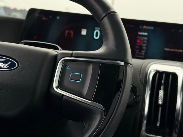 Certified 2025 Ford Expedition Platinum image 10