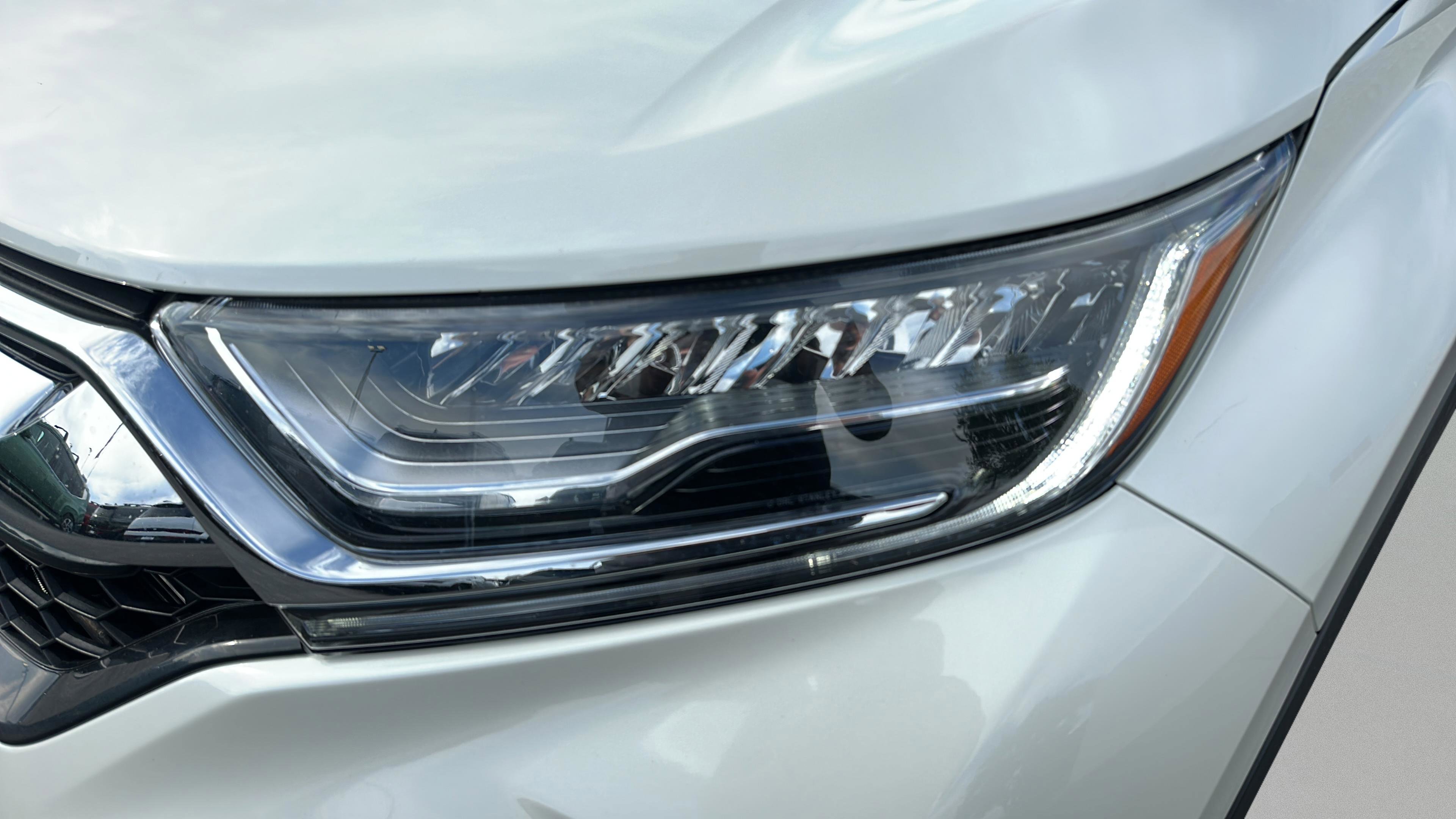 Used 2018 Honda CR-V Touring image 30