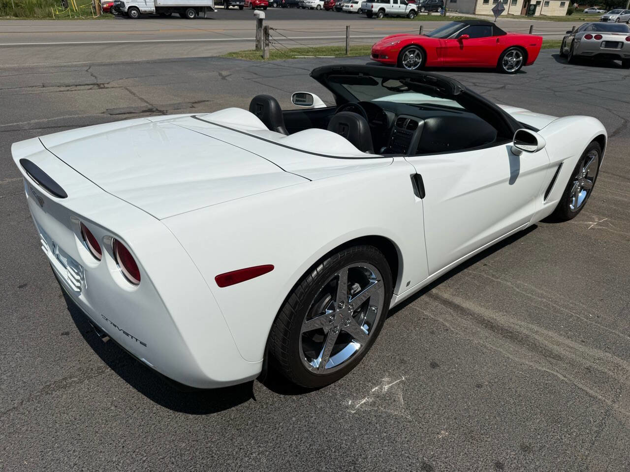 Used 2006 Chevrolet Corvette Convertible w/ Preferred Equipment Group image 14