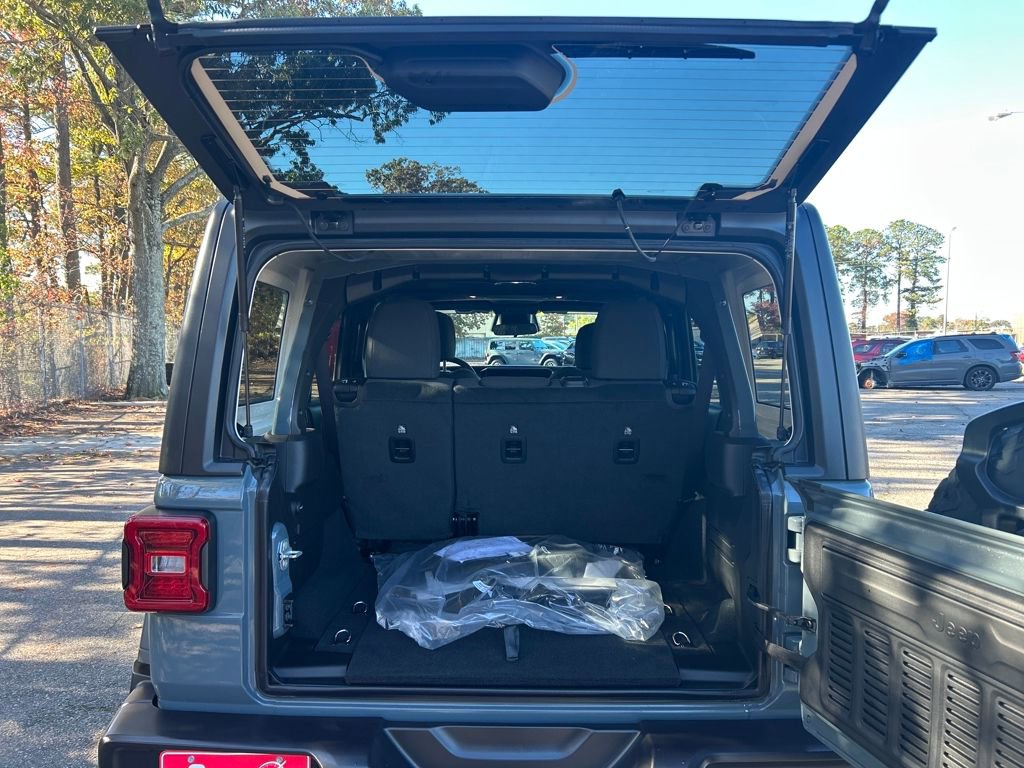 New 2026 Jeep Wrangler Sport S image 28