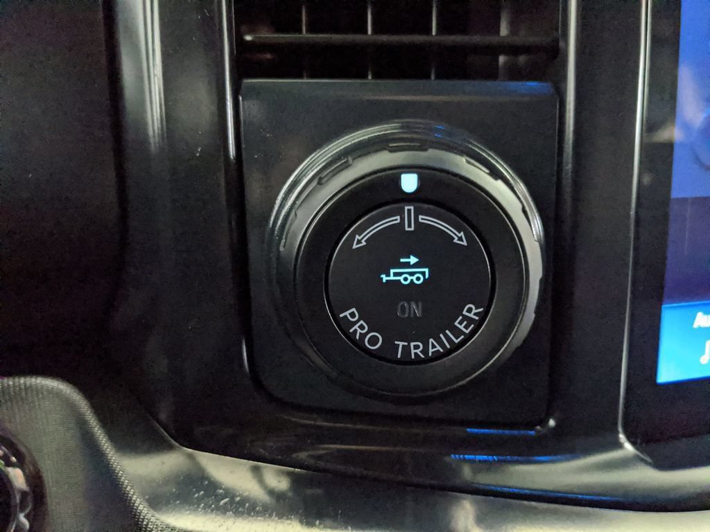 Used 2026 Ford F450 Platinum w/ FX4 Off-Road Package AWD/4WD image 11
