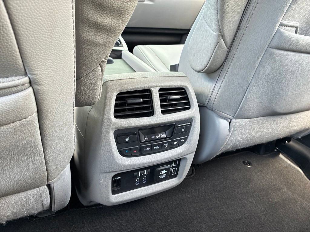 Used 2022 Honda Pilot Touring image 55