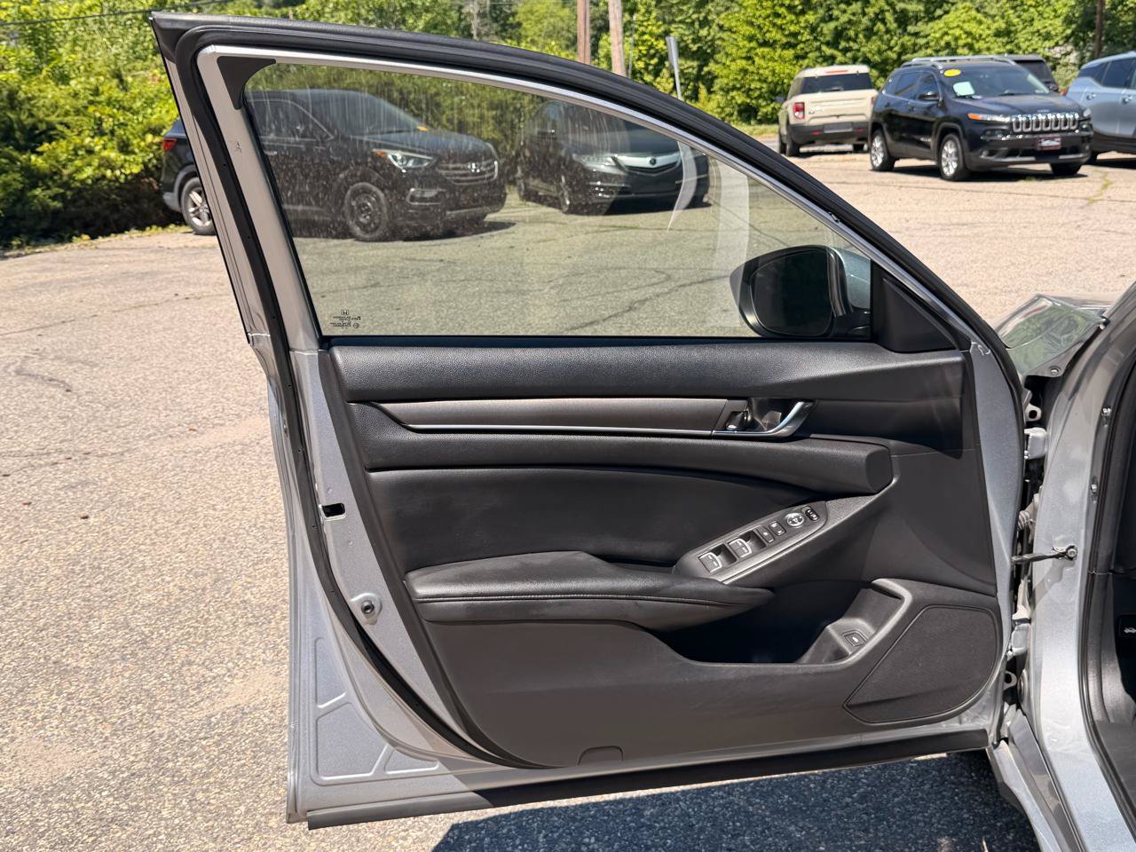 Used 2019 Honda Accord LX image 17