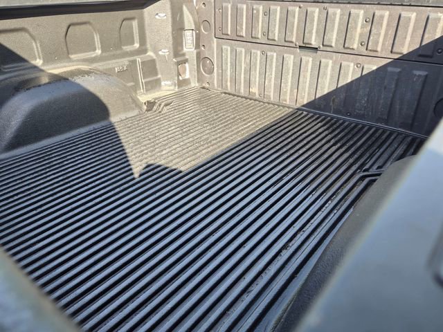 Used 2025 GMC Sierra 1500 SLT image 9