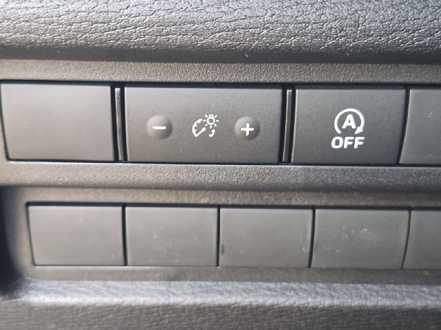 New 2026 Mitsubishi Outlander LE FWD image 17