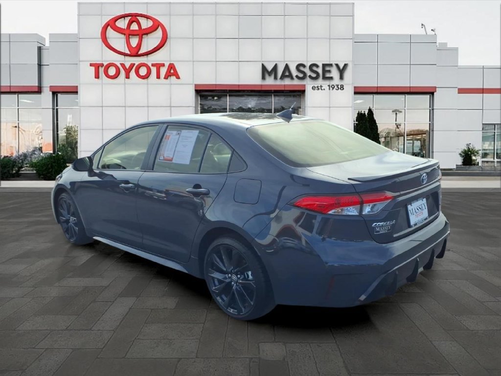 Used 2026 Toyota Corolla SE FWD image 5