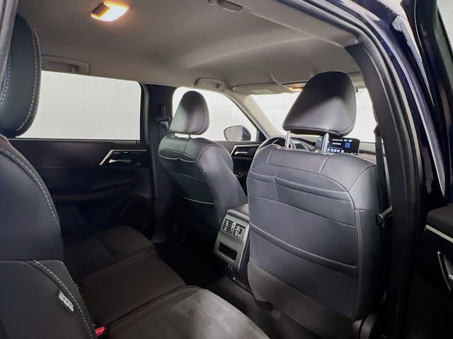 Used 2023 Mitsubishi Outlander SE image 10