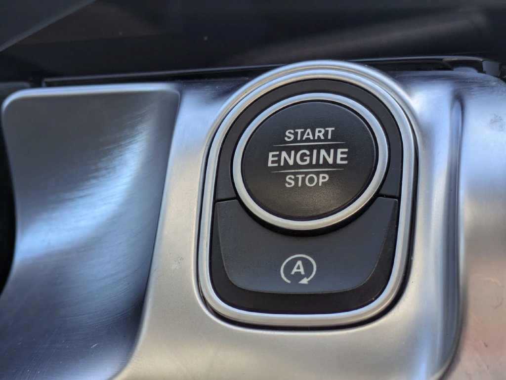 Used 2022 Mercedes-Benz GLB 250 image 33